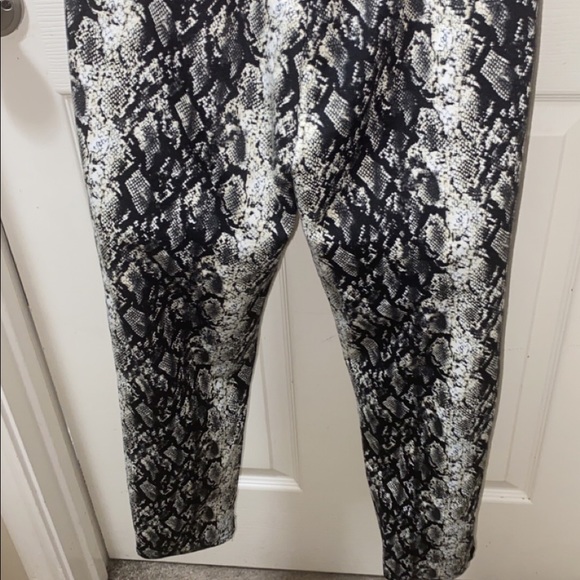 Girls Wonder Nation Snake Pants Size L(10/12) Plus - Picture 2 of 6